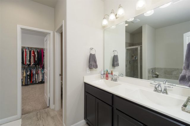 513 Sugar Trail Drive, League City, TX 77573