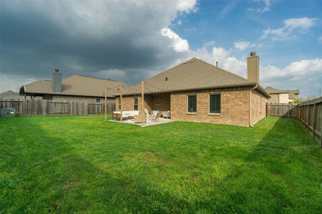 513 Sugar Trail Drive, League City, TX 77573