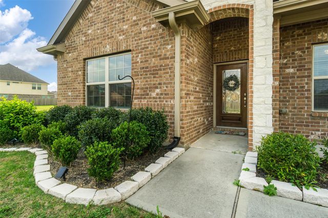 513 Sugar Trail Drive, League City, TX 77573
