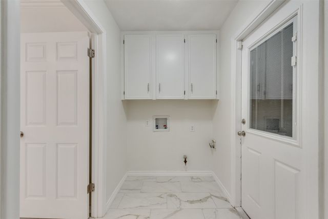 913 Vince Lane, Desoto, TX 75115