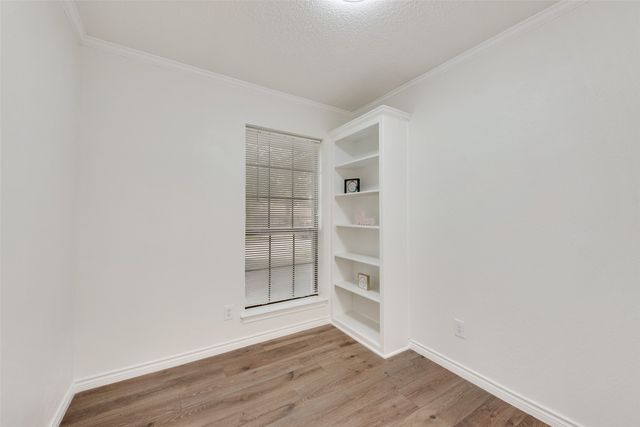 913 Vince Lane, Desoto, TX 75115