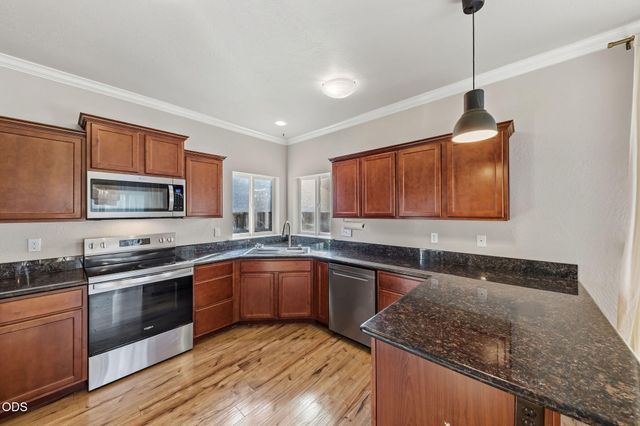 1630 Summer Place, Talent, OR 97540