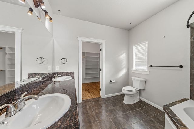 1630 Summer Place, Talent, OR 97540