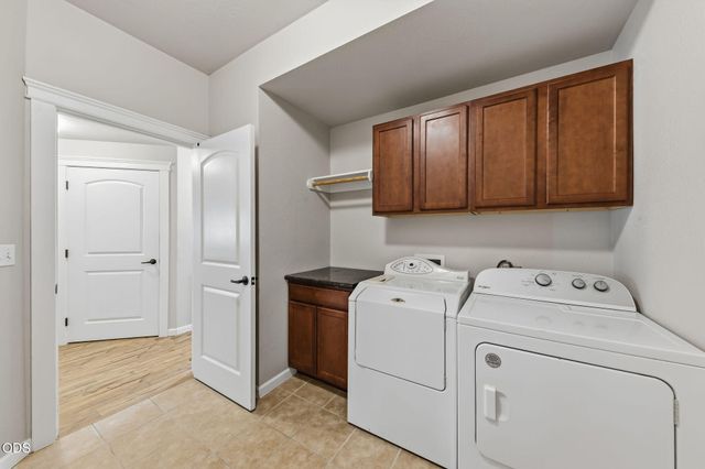 1630 Summer Place, Talent, OR 97540