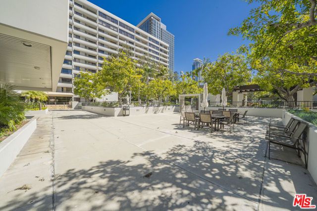 600 W 9th Street 1509, Los Angeles, CA 90015
