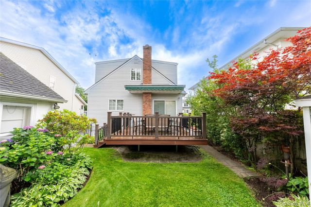54 Edgewood Road, Port Washington, NY 11050