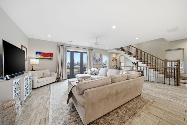 2813 Hicks Street, Houston, TX 77007