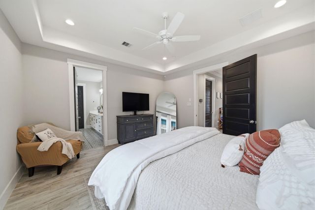 2813 Hicks Street, Houston, TX 77007