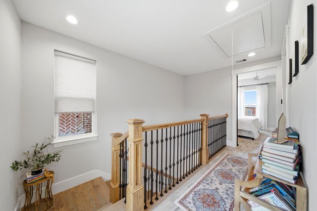 2813 Hicks Street, Houston, TX 77007