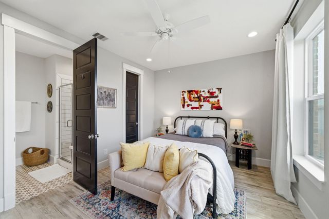 2813 Hicks Street, Houston, TX 77007