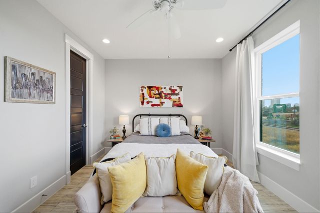 2813 Hicks Street, Houston, TX 77007