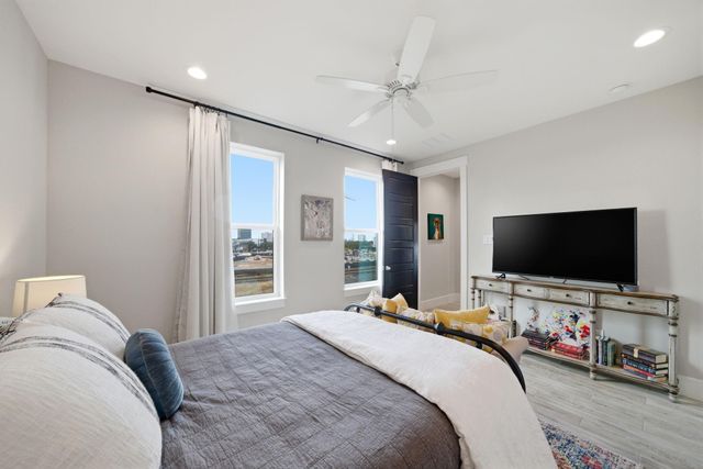 2813 Hicks Street, Houston, TX 77007