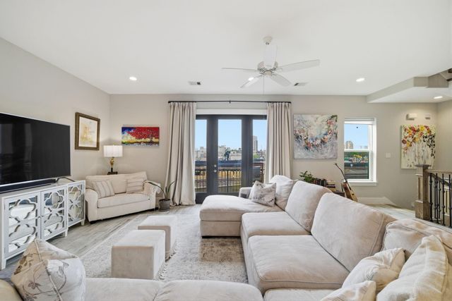 2813 Hicks Street, Houston, TX 77007