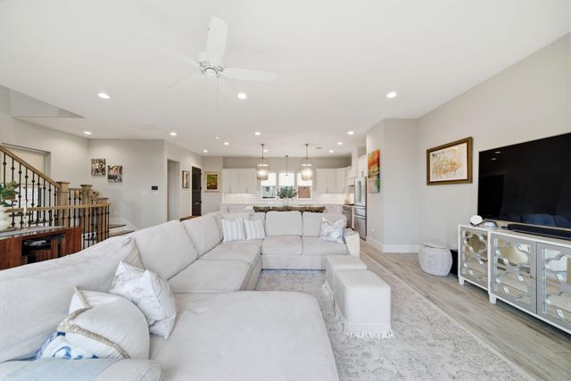 2813 Hicks Street, Houston, TX 77007