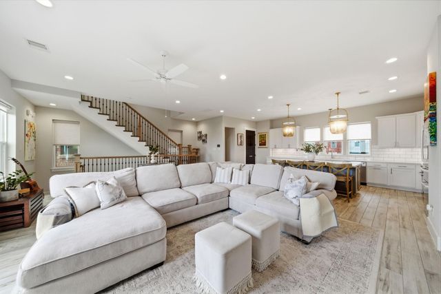 2813 Hicks Street, Houston, TX 77007