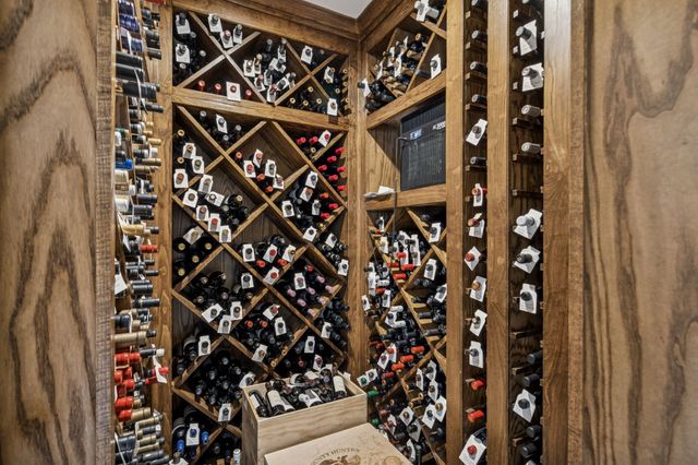 8212 Midway Road, Dallas, TX 75209