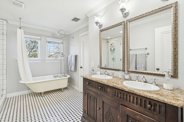 8212 Midway Road, Dallas, TX 75209