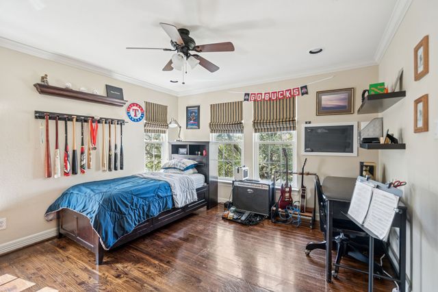 8212 Midway Road, Dallas, TX 75209