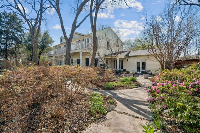 8212 Midway Road, Dallas, TX 75209