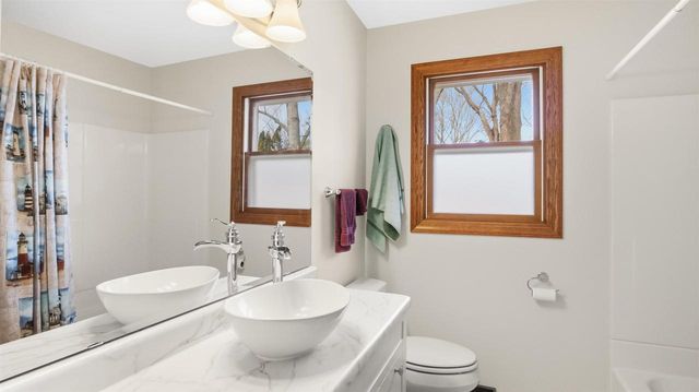 630 Lincoln Avenue, Prairie Du Sac, WI 53578