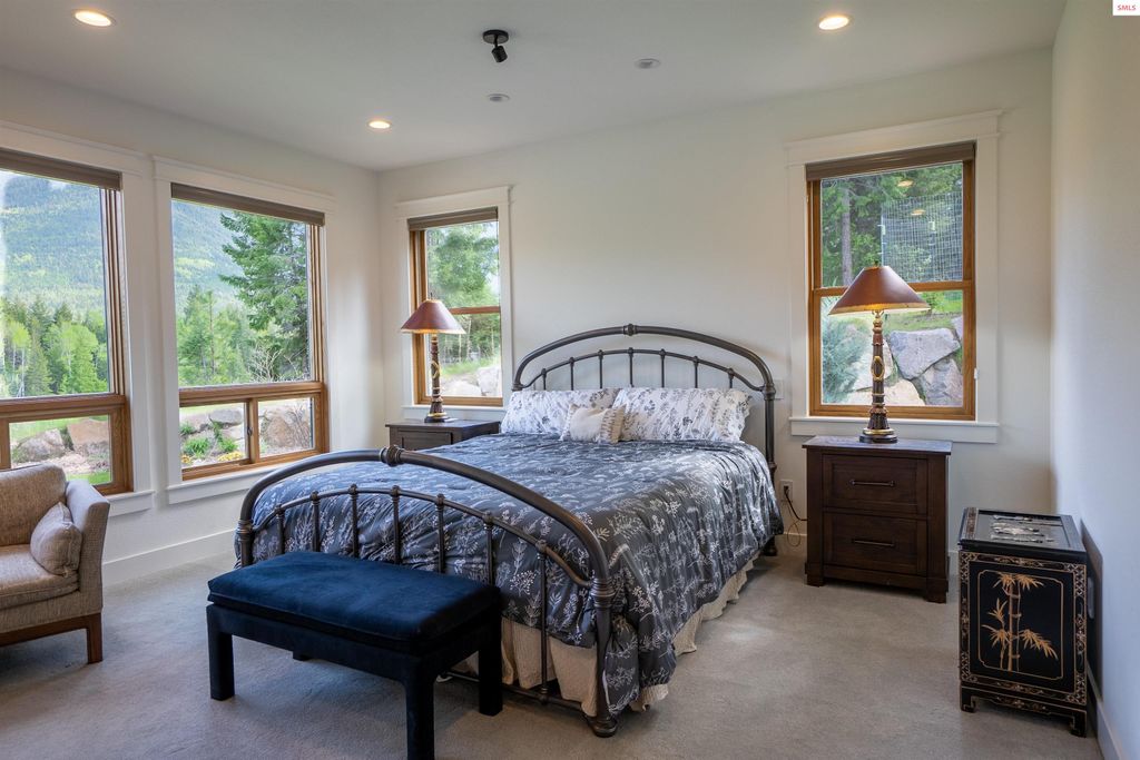 893 Pinnacle Circle, Bonners Ferry, ID 83805 photo 16