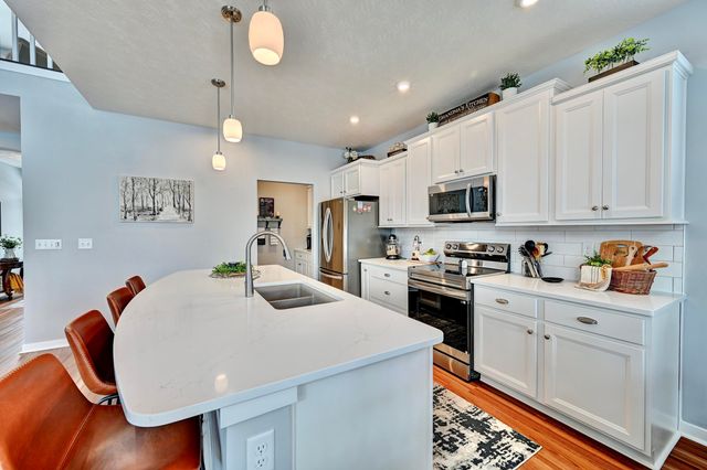 9980 Meadow Glen Drive, Independence, KY 41051