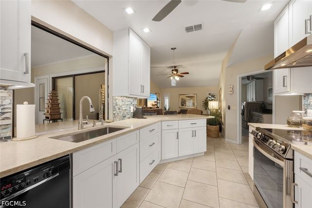 2133 SW 40th TER, Cape Coral, FL 33914