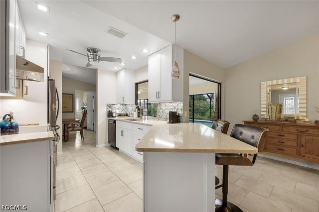 2133 SW 40th TER, Cape Coral, FL 33914