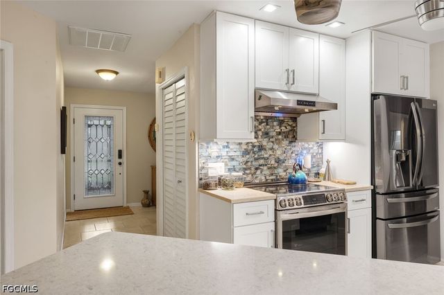 2133 SW 40th TER, Cape Coral, FL 33914