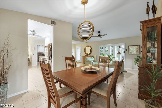 2133 SW 40th TER, Cape Coral, FL 33914