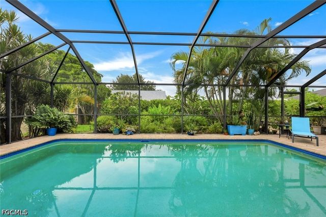 2133 SW 40th TER, Cape Coral, FL 33914