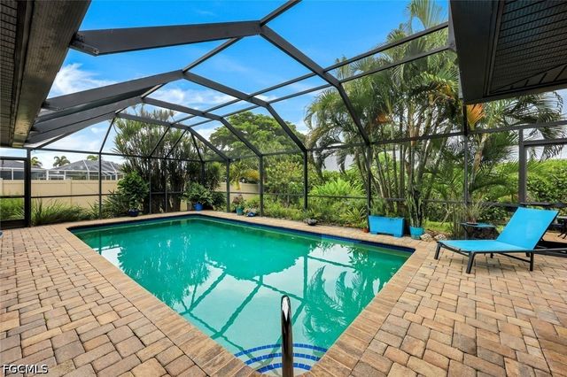 2133 SW 40th TER, Cape Coral, FL 33914
