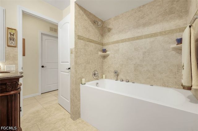 2133 SW 40th TER, Cape Coral, FL 33914