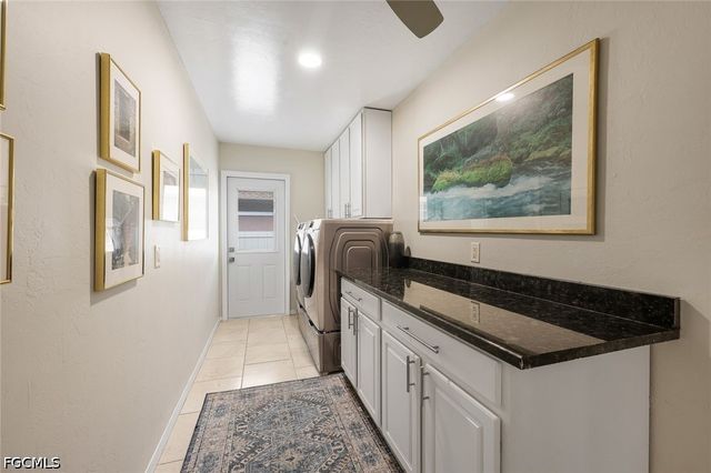 2133 SW 40th TER, Cape Coral, FL 33914