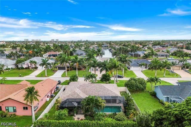 2133 SW 40th TER, Cape Coral, FL 33914