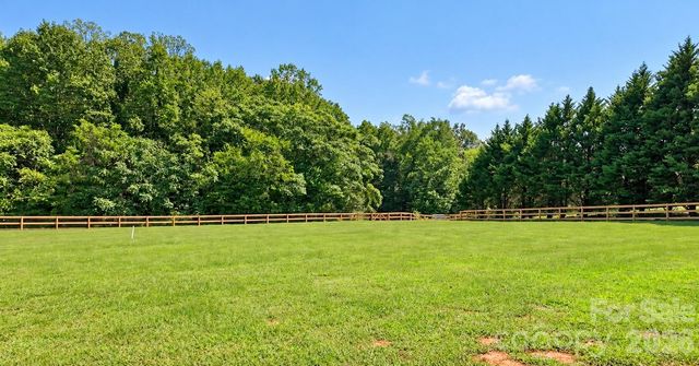 395 New Salem Road, Statesville, NC 28625