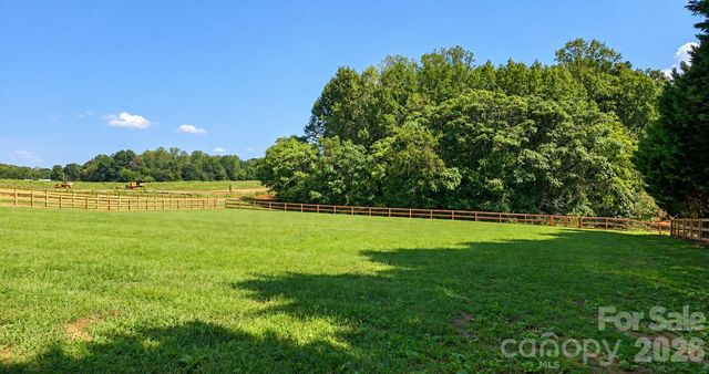 395 New Salem Road, Statesville, NC 28625