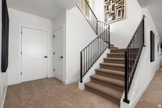 194 W MEADOW LARK LN, Elk Ridge, UT 84651