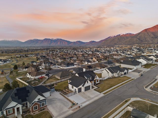 194 W MEADOW LARK LN, Elk Ridge, UT 84651