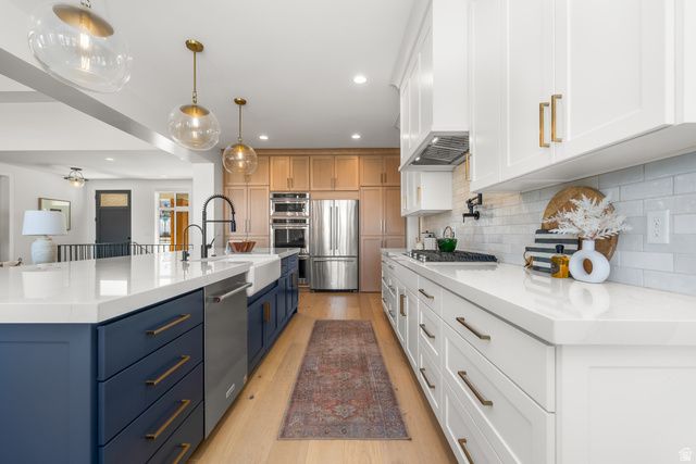 194 W MEADOW LARK LN, Elk Ridge, UT 84651