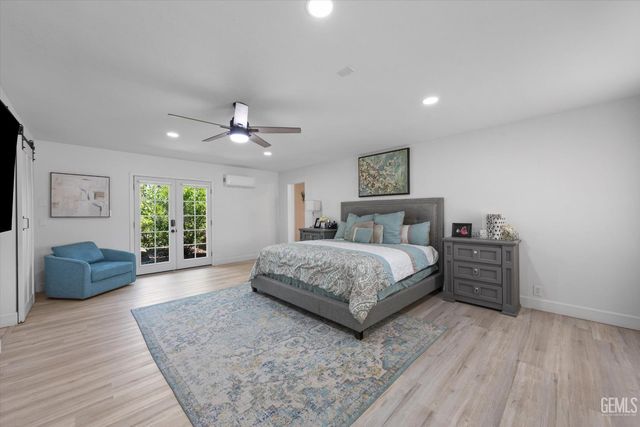 24930 Sullivan Road, Bakersfield, CA 93314