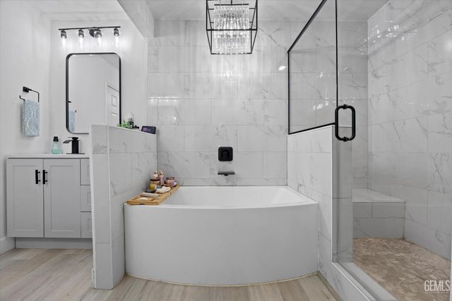 24930 Sullivan Road, Bakersfield, CA 93314