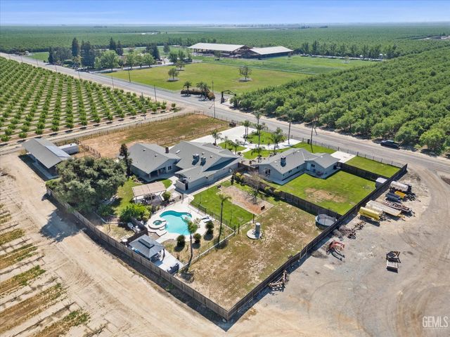 24930 Sullivan Road, Bakersfield, CA 93314
