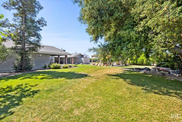24930 Sullivan Road, Bakersfield, CA 93314