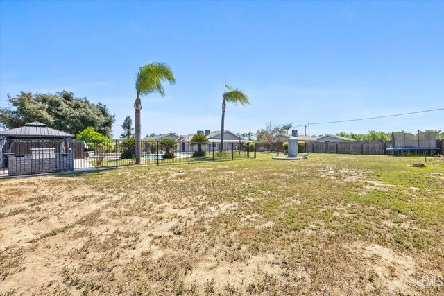 24930 Sullivan Road, Bakersfield, CA 93314