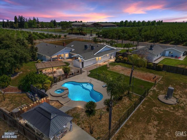 24930 Sullivan Road, Bakersfield, CA 93314