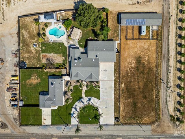 24930 Sullivan Road, Bakersfield, CA 93314