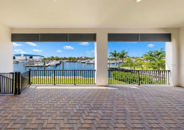 3016 CHRISTOPHERS WATCH LANE, Ruskin, FL 33570