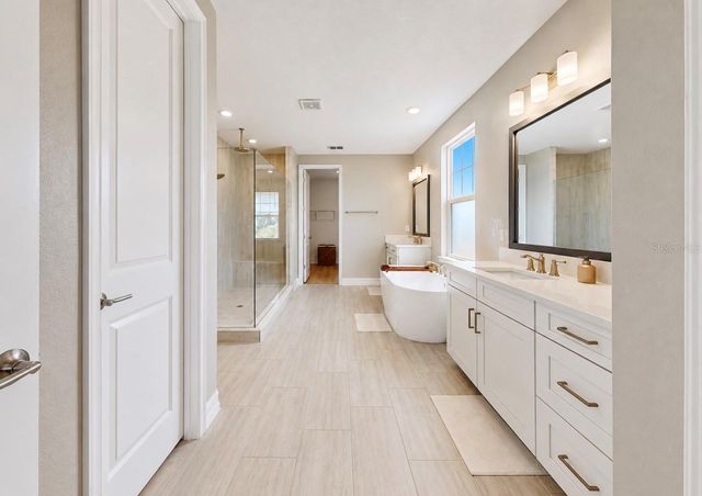 3016 CHRISTOPHERS WATCH LANE, Ruskin, FL 33570
