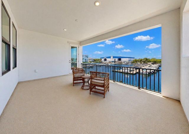 3016 CHRISTOPHERS WATCH LANE, Ruskin, FL 33570
